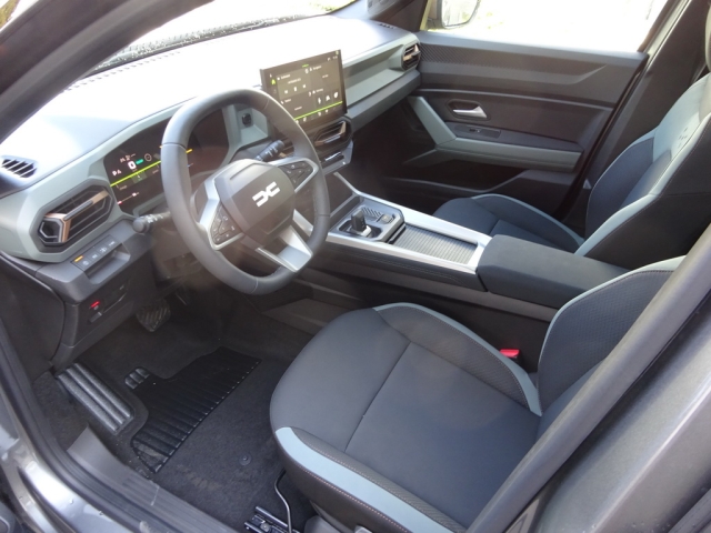 Dacia - BIGSTER EXTREME HYBRID 155