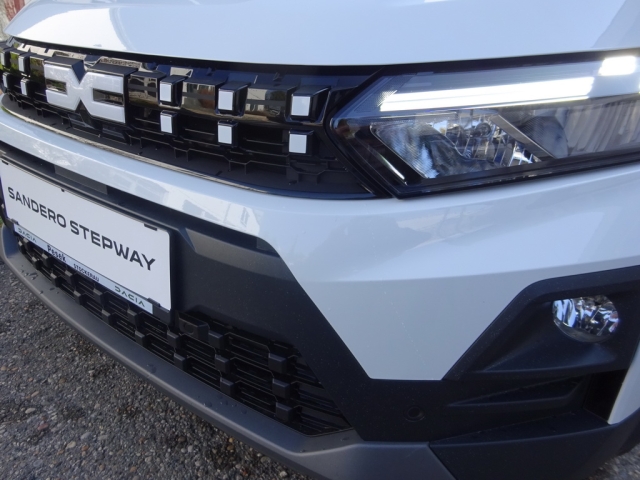 Dacia - SANDERO STEPWAY EXTREME TCe 110