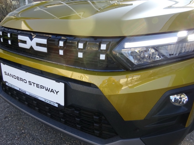 Dacia - SANDERO STEPWAY EXTREME TCe 110