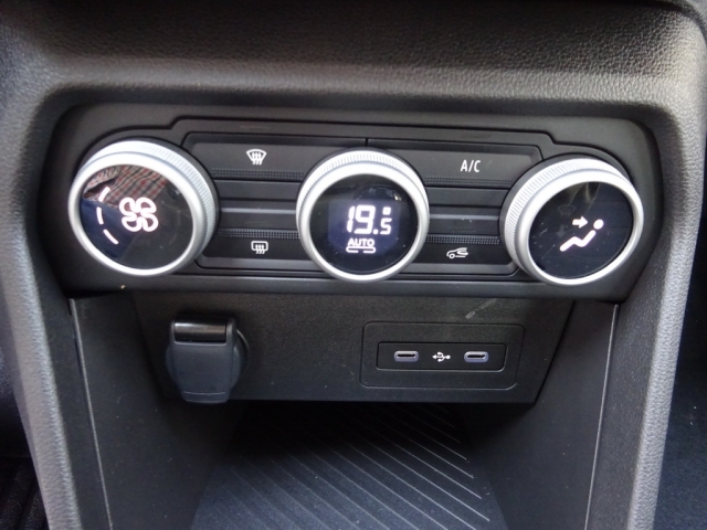 Dacia - SANDERO STEPWAY EXPRESSION TCe 110