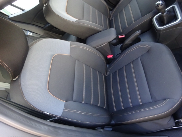 Dacia - SANDERO STEPWAY EXPRESSION TCe 110