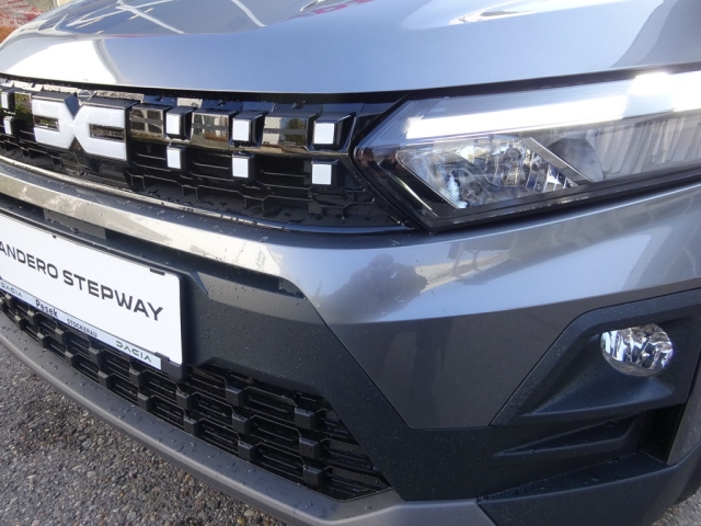 Dacia - SANDERO STEPWAY EXPRESSION TCe 110