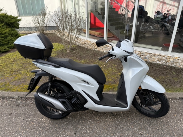 Honda - SH 125i mit SMART Top-Box