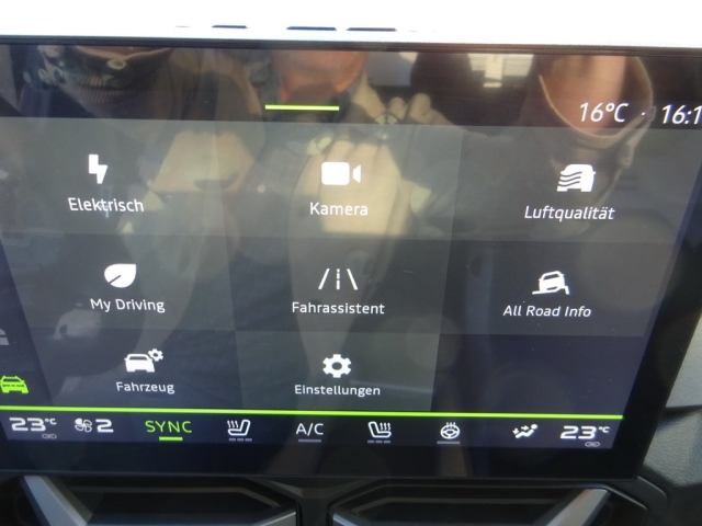 Dacia - BIGSTER Journey Hybrid 155