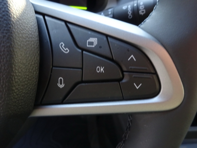 Dacia - BIGSTER Journey Hybrid 155