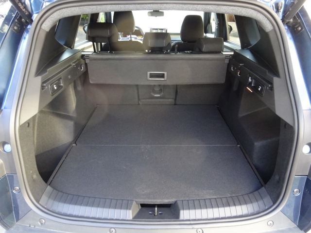 Dacia - BIGSTER Journey Hybrid 155