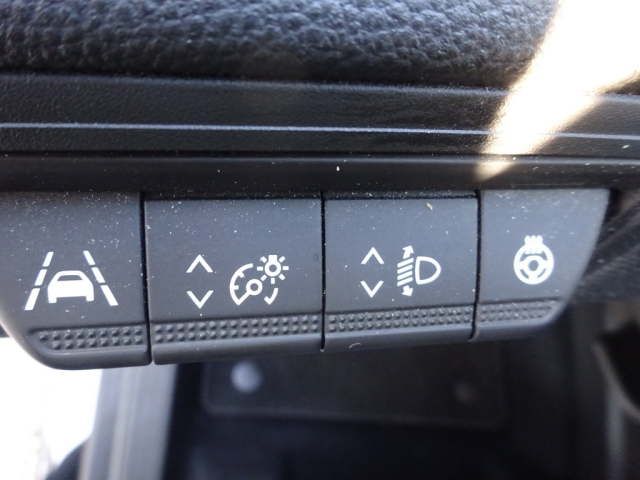 Renault - CAPTUR TCe 130 EDC Intens