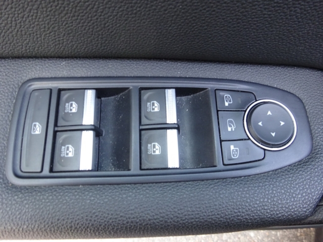 Renault - CAPTUR TCe 130 EDC Intens