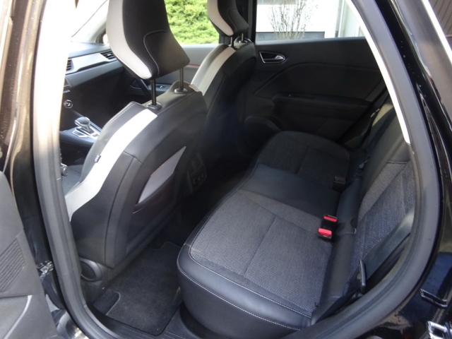 Renault - CAPTUR TCe 130 EDC Intens