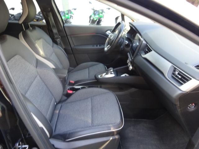 Renault - CAPTUR TCe 130 EDC Intens