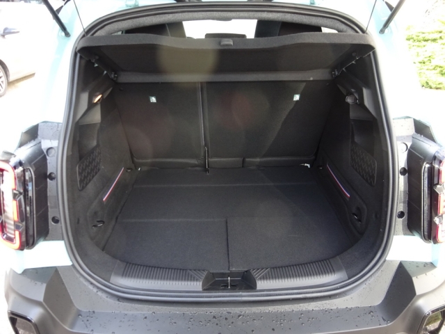 Renault - RENAULT 4 E-TECH ELECTRIC Techno 150 PS comfort range