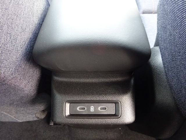 Renault - RENAULT 4 E-TECH ELECTRIC Techno 150 PS comfort range