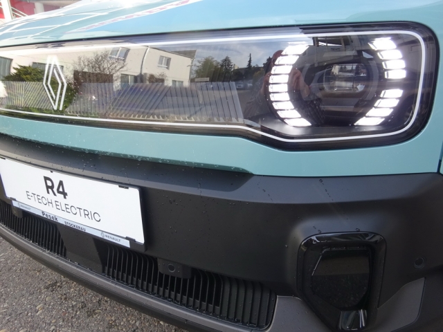 Renault - RENAULT 4 E-TECH ELECTRIC Techno 150 PS comfort range
