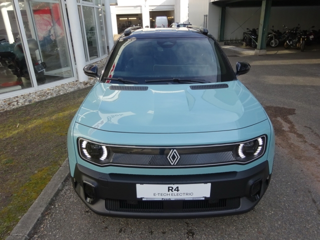 Renault - RENAULT 4 E-TECH ELECTRIC Techno 150 PS comfort range