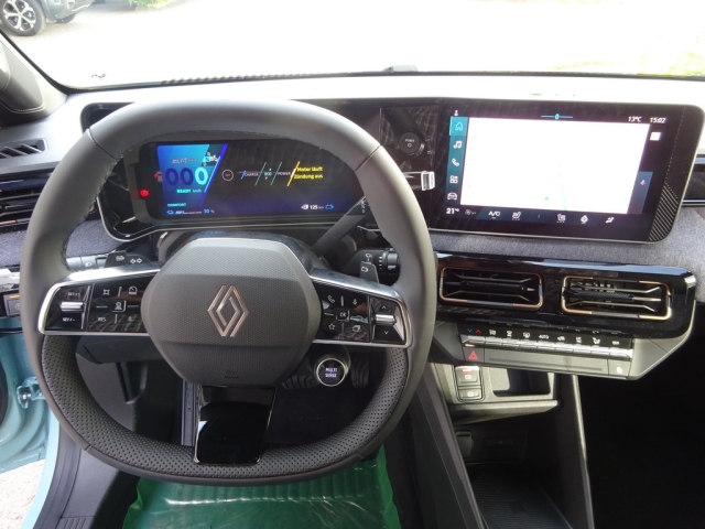 Renault - RENAULT 4 E-TECH ELECTRIC Techno 150 PS comfort range