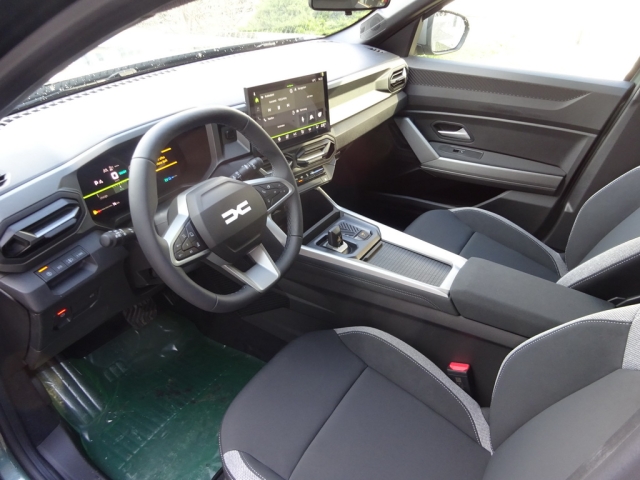 Dacia - BIGSTER JOURNEY HYBRID 155