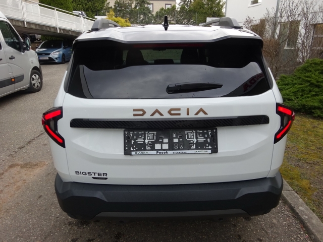 Dacia - BIGSTER EXTREME HYBRID 155