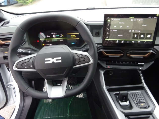 Dacia - BIGSTER EXTREME HYBRID 155