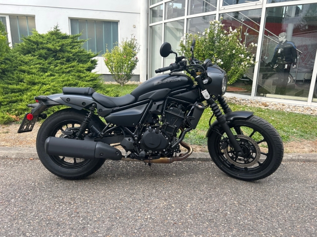 Kawasaki - ELIMINATOR 500 SE