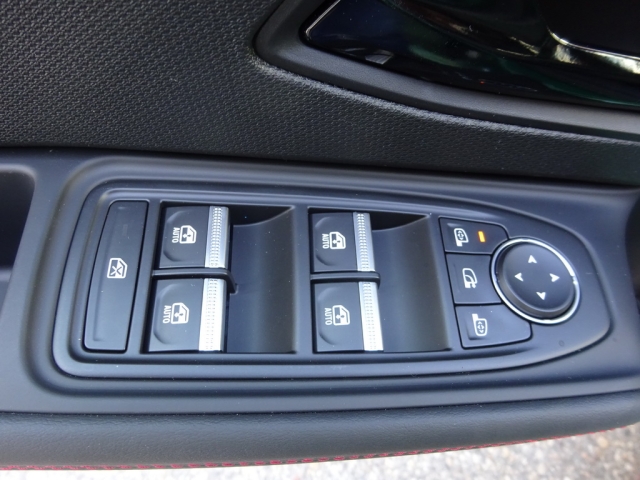 Renault - CLIO TECHNO TCe 115
