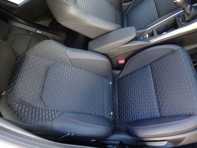 Renault - CLIO TECHNO TCe 115