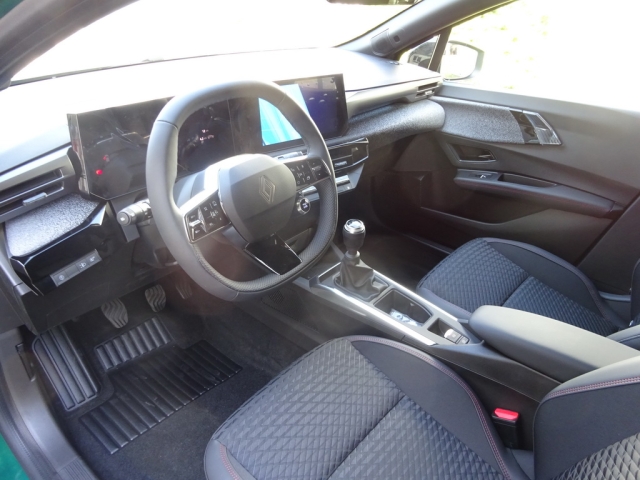 Renault - CLIO TECHNO TCe 115