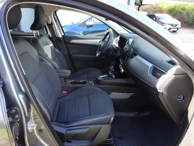 Renault - ARKANA Intens E-Tech Hybrid 145