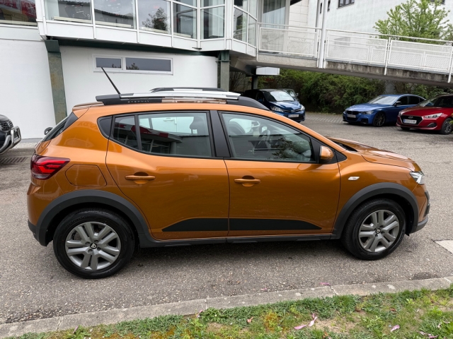 Dacia - SANDERO STEPWAY COMFORT TCe 90