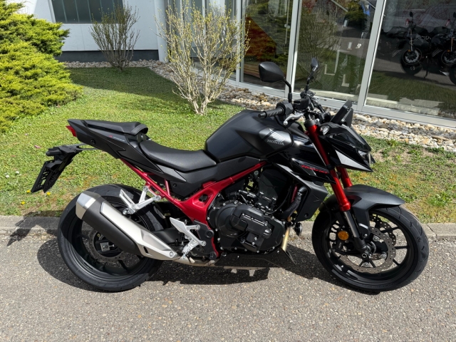 Honda - CB 750 HORNET E-CLUTCH