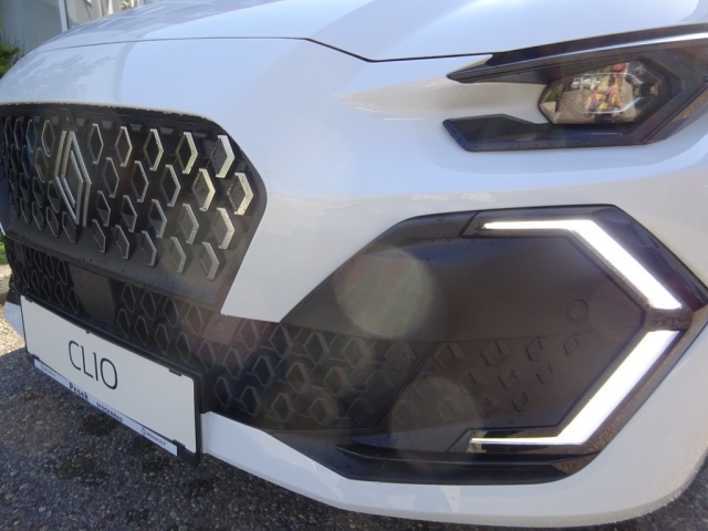 Renault - NEUER CLIO Techno TCe 115 EDC