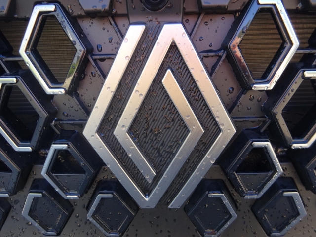 Renault - NEUER CLIO Techno TCe 115 EDC