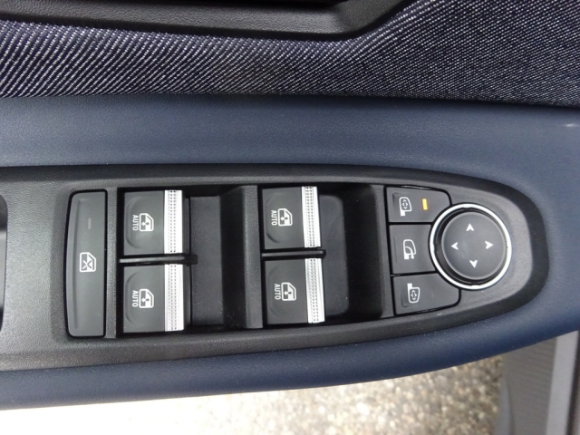Renault - RENAULT 4 E-TECH ELECTRIC Techno 150 PS comfort range