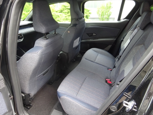 Renault - RENAULT 4 E-TECH ELECTRIC Techno 150 PS comfort range