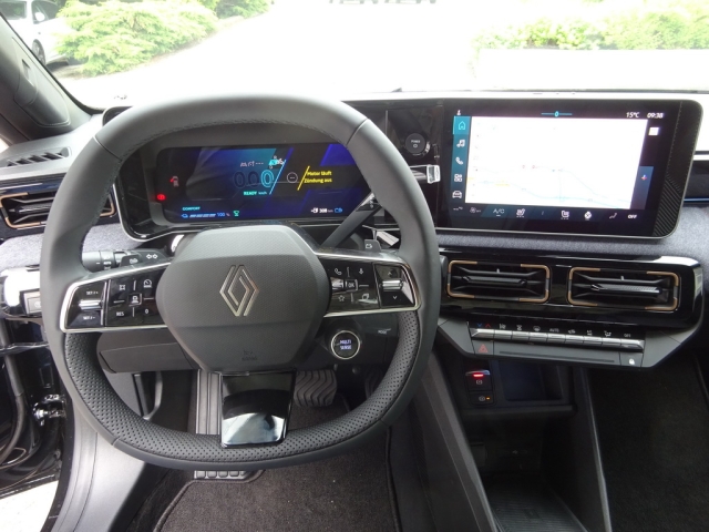 Renault - RENAULT 4 E-TECH ELECTRIC Techno 150 PS comfort range