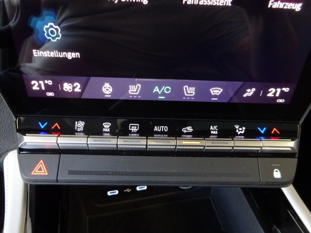Renault - ESPACE ICONIC FULL HYBRID E-TECH 200