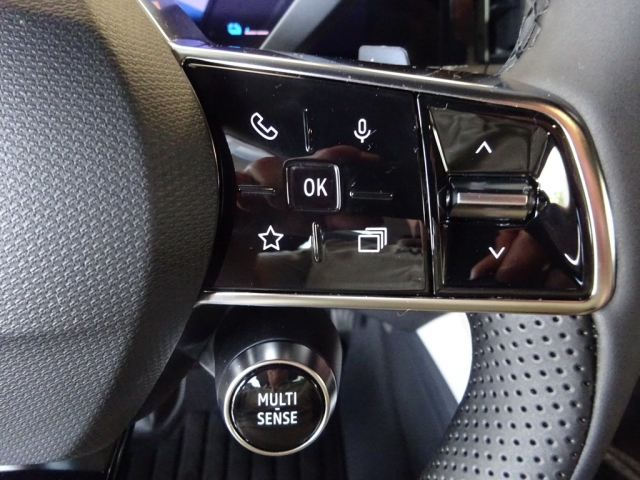 Renault - ESPACE ICONIC FULL HYBRID E-TECH 200