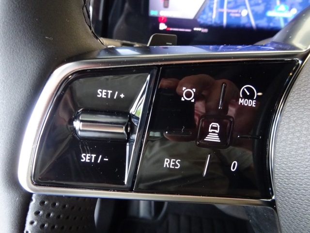 Renault - ESPACE ICONIC FULL HYBRID E-TECH 200