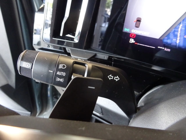 Renault - ESPACE ICONIC FULL HYBRID E-TECH 200