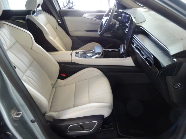 Renault - ESPACE ICONIC FULL HYBRID E-TECH 200