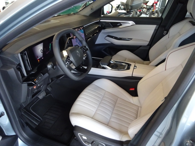 Renault - ESPACE ICONIC FULL HYBRID E-TECH 200