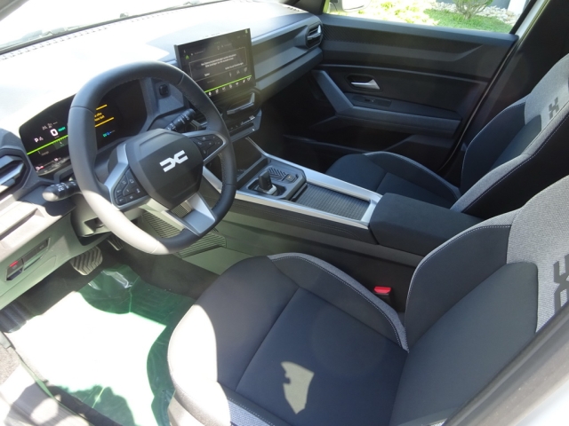 Dacia - BIGSTER JOURNEY HYBRID 155