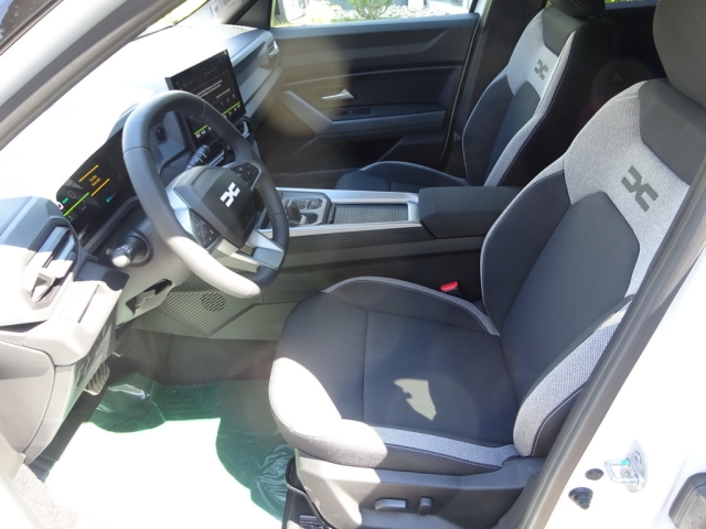 Dacia - BIGSTER JOURNEY HYBRID 155