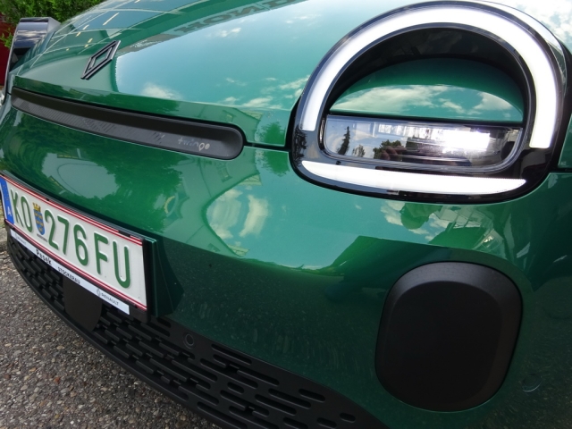 Renault - TWINGO E-TECH ELECTRIC Techno 80 PS urban range
