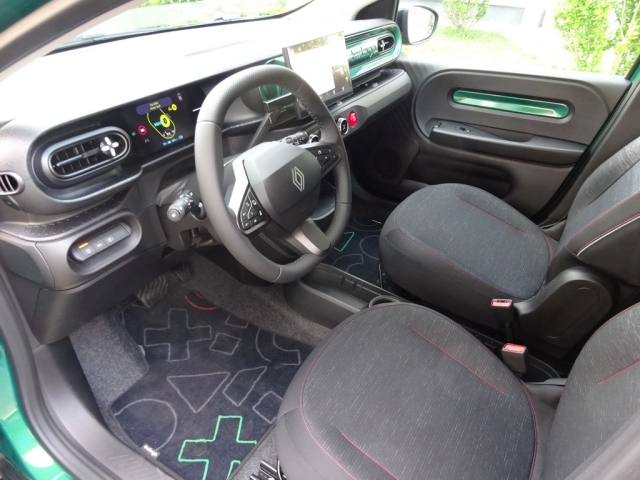 Renault - TWINGO E-TECH ELECTRIC Techno 80 PS urban range