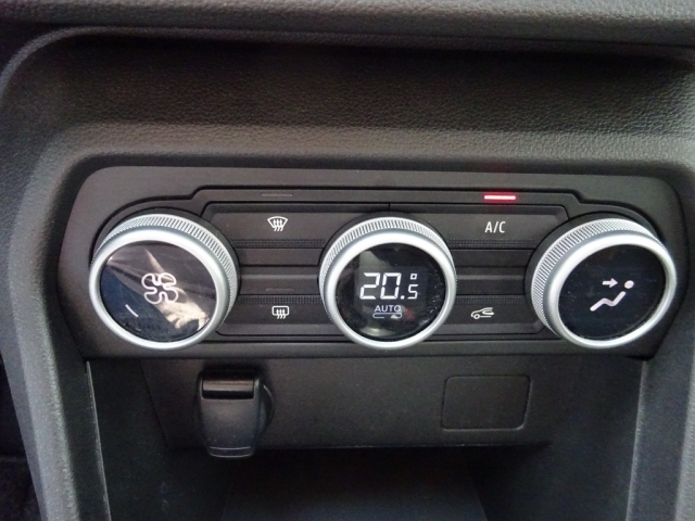 Dacia - SANDERO STEPWAY EXPRESSION TCe 110 (SMB MD 6U S)