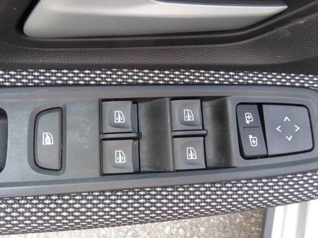 Dacia - SANDERO STEPWAY EXPRESSION TCe 110 (SMB MD 6U S)