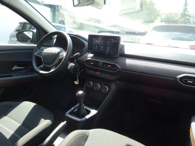 Dacia - SANDERO STEPWAY EXPRESSION TCe 110 (SMB MD 6U S)