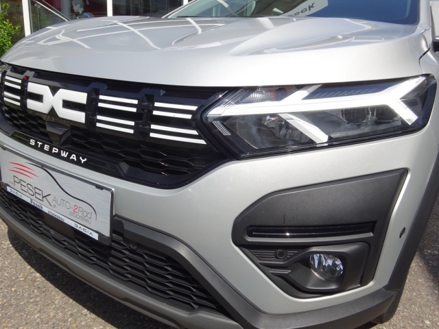 Dacia - SANDERO STEPWAY EXPRESSION TCe 110 (SMB MD 6U S)