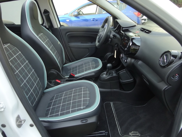 Renault - TWINGO III La Parisienne TCe 90 EDC EURO6-b