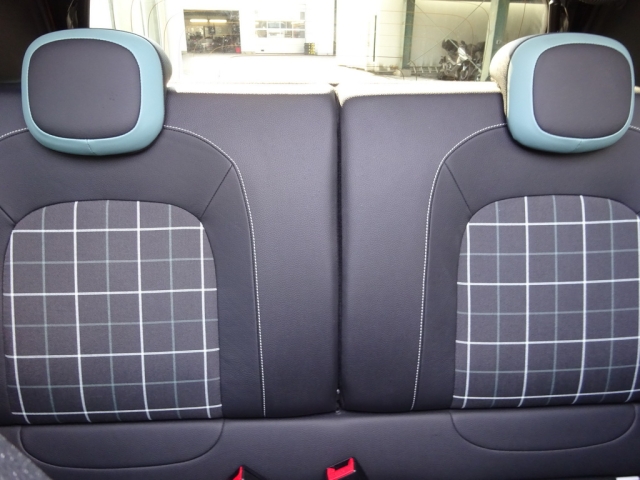 Renault - TWINGO III La Parisienne TCe 90 EDC EURO6-b